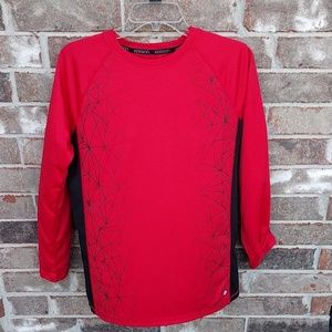 Like NEW boys Xersion shirt XL (18-20) web graphic